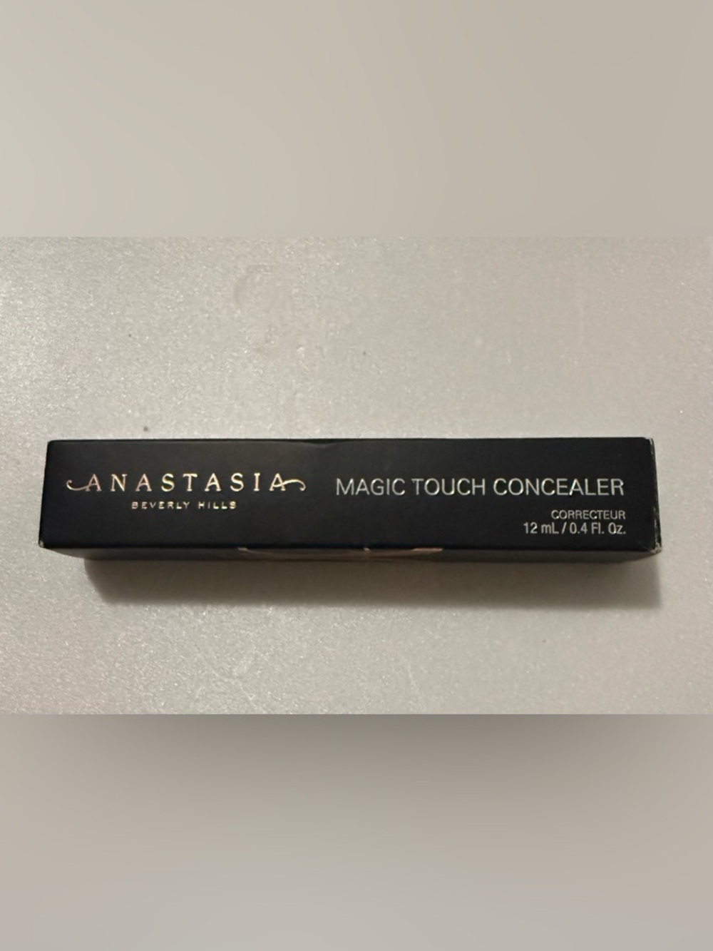 Anastasia Beverly Hills Magic Touch Concealer 19